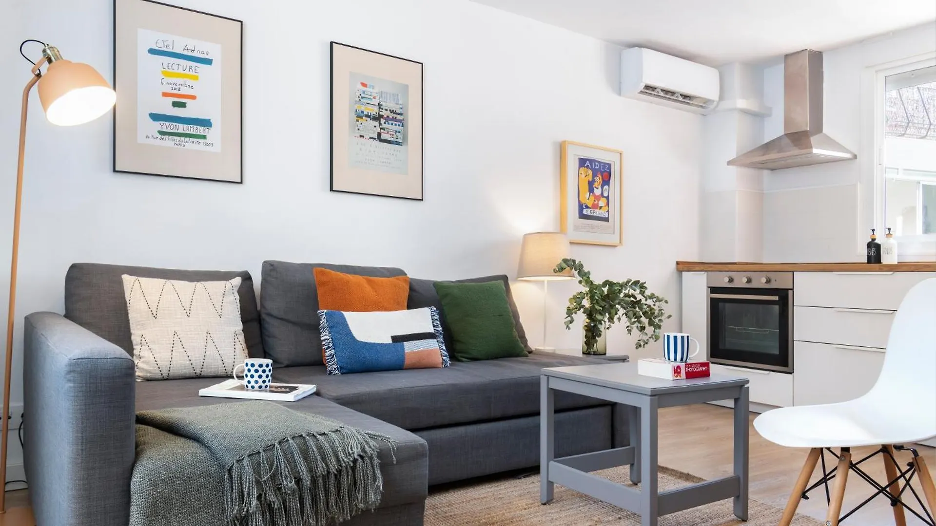 Kontakte von Bright House Relax & Chill Out